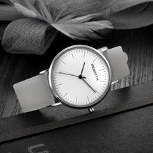 Load image into Gallery viewer, Fashion Casual Women Watch Silicone Strap Ladies Quartz